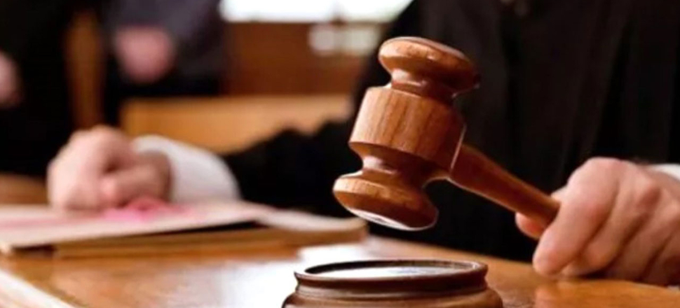 Gizlice mesai arkadaşının sesini kaydeden işçi tazminatsız kovuldu