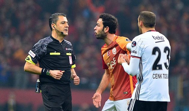 TT Arena'da Selçuk İnan ıslıklandı!