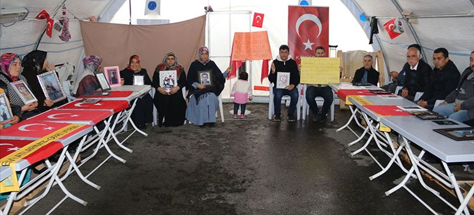 Diyarbakır'da bir aile daha evladını kurtardı