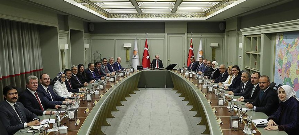 AK Parti'de kritik MYK
