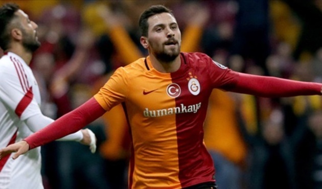 Beşiktaş maçı kadrosuna alınmayan Sinan Gümüş'ten imalı paylaşım