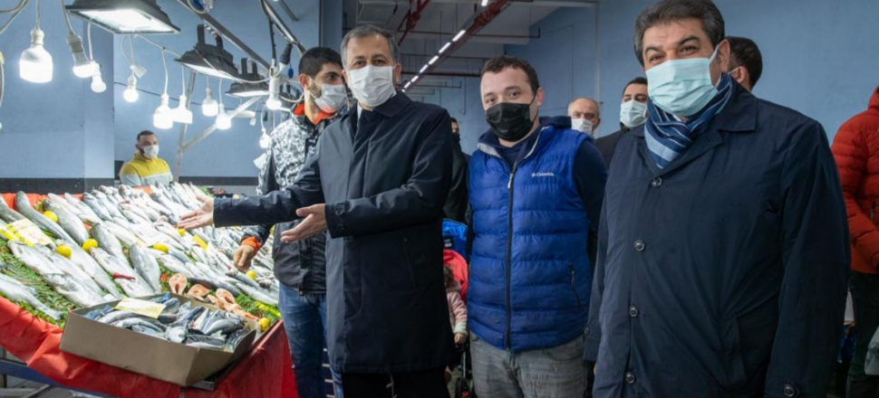 Pazarlarda sabahtan öğlene indirim dönemi