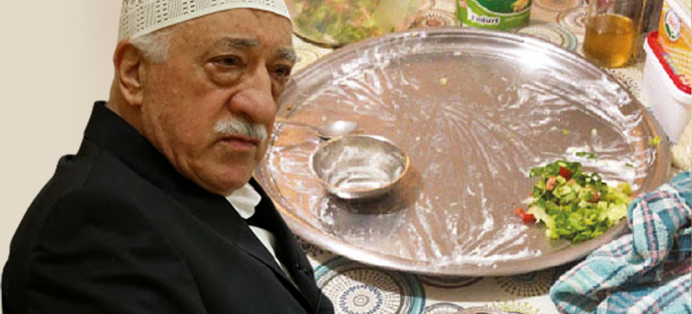 FETÖ'cülere maklube sofrasında baskın
