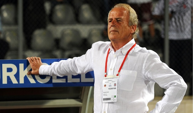Mustafa Denizli Erkan Zengin'le kavga etti!