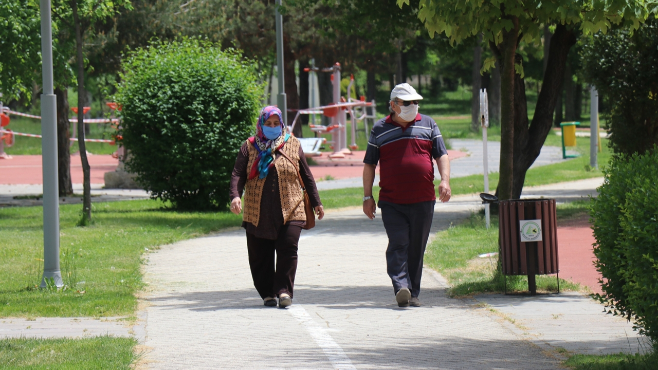 Bir ilde daha 65 yaş ve üzerindekilere kısıtlama