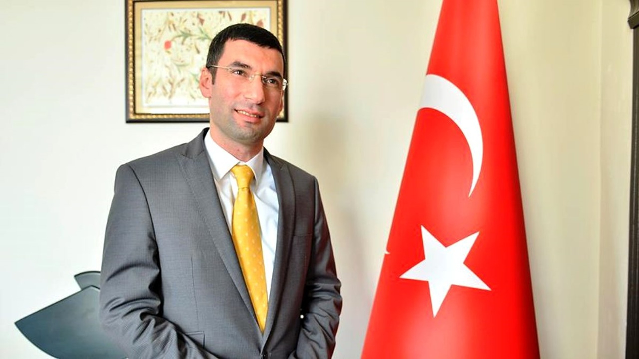 Derik'te Şehit Kaymakam Safitürk unutulmadı