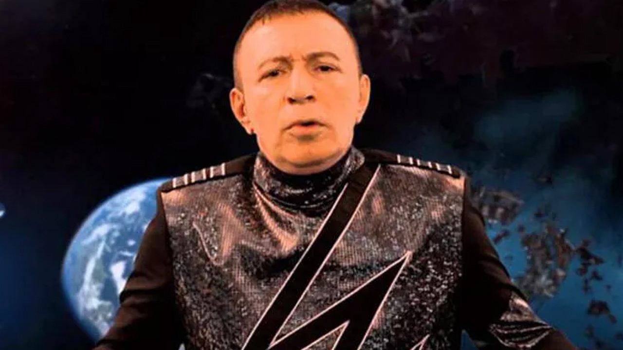 Ünlü şarkıcı Mustafa Topaloğlu canlı yayın sonrası kalp krizi geçirdi!