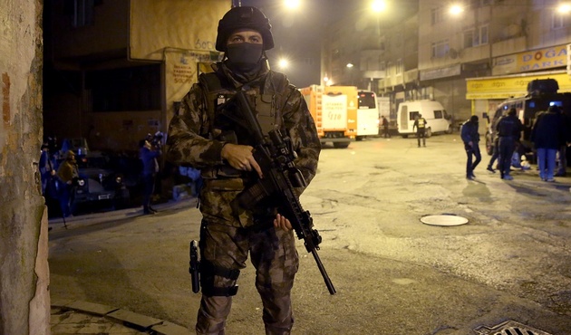 İstanbul'da itfaiye destekli operasyon!