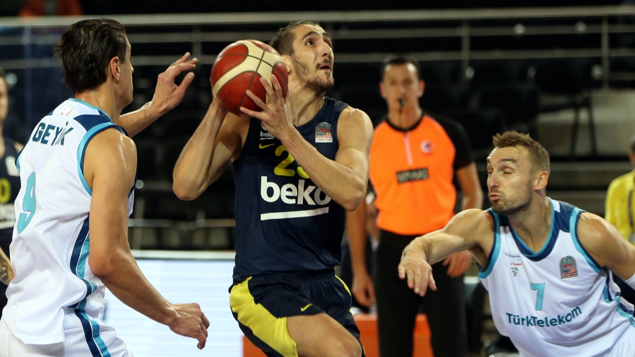 Fenerbahçe Beko Türk Telekom'u da yenip 8'de 8 yaptı
