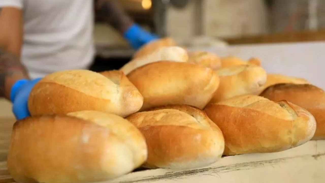 50 kuruşluk ekmek zammı geri alındı