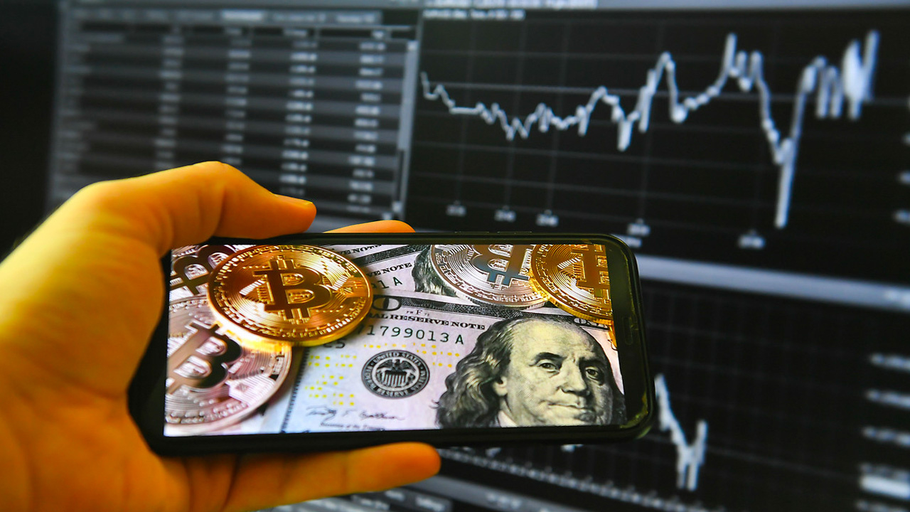 Bitcoin 16,000 dolarda tutundu