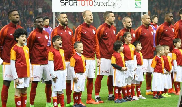 Muslera hariç herkes satılık!