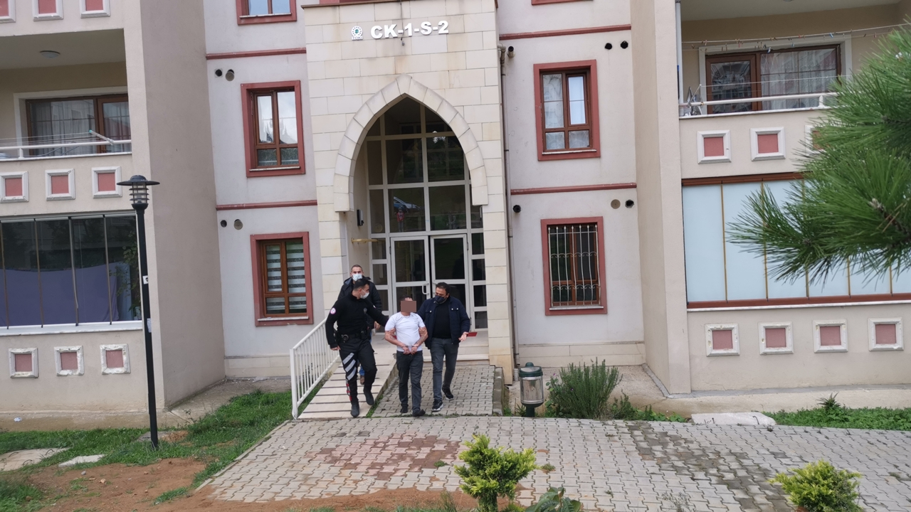 Eski kız arkadaşını alıkoyan şahsa gözaltı