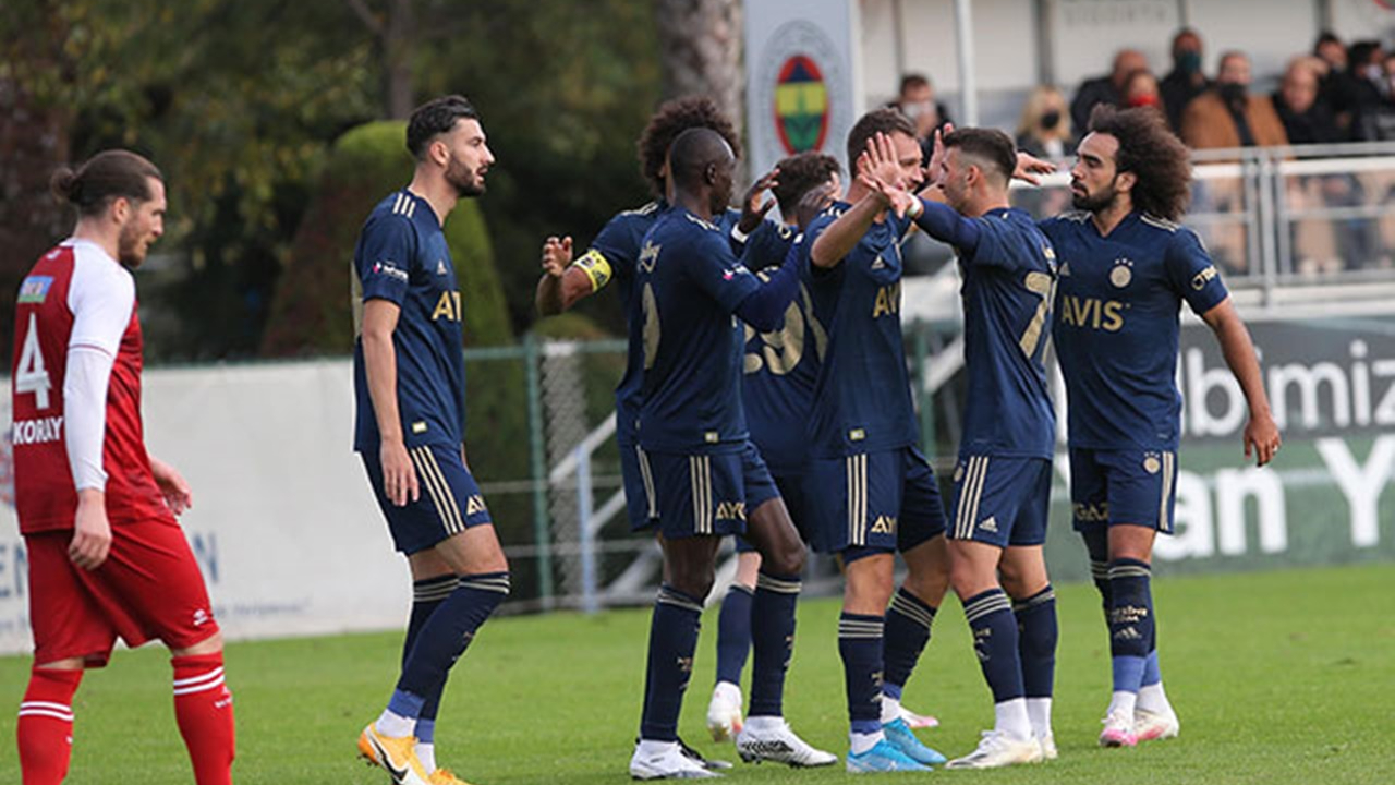 Fenerbahçe'de ilk 11 şekilleniyor