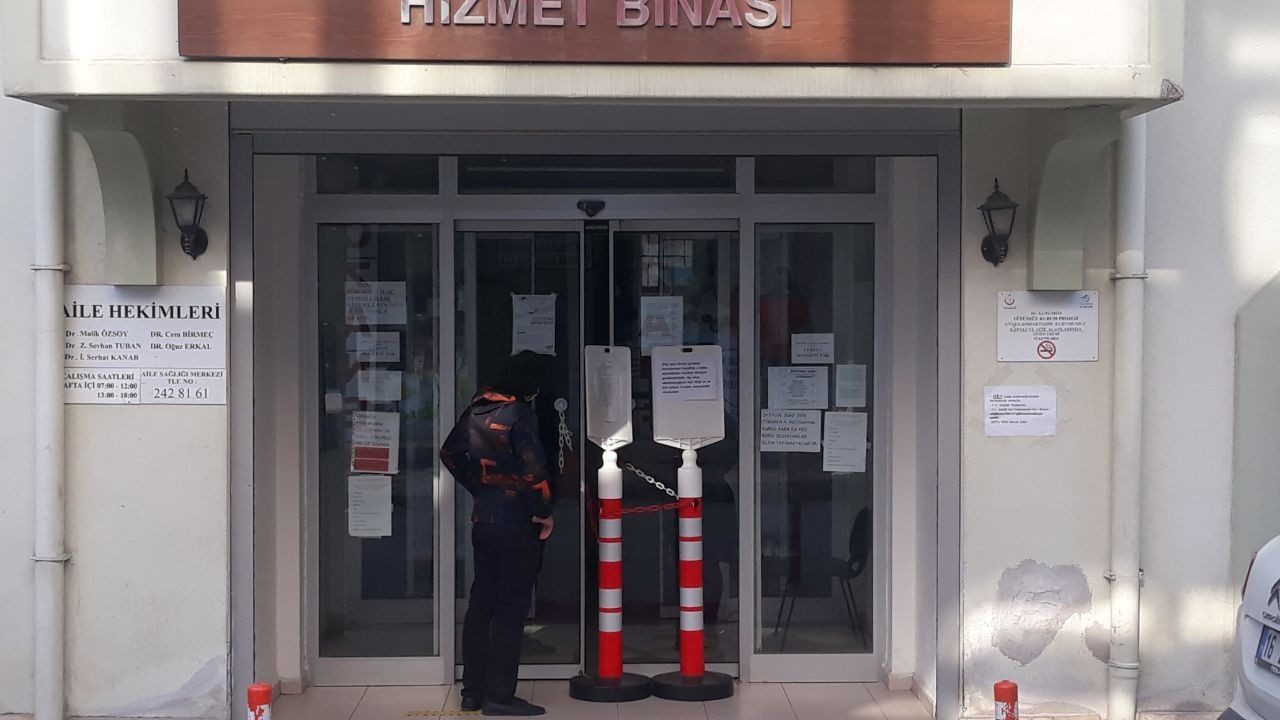 Tüm doktorlar koronavirüse yakalandı