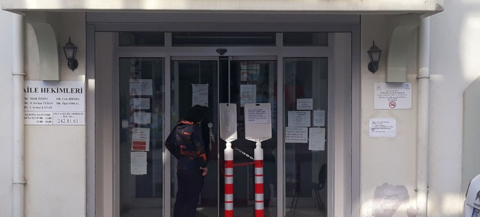 Tüm doktorlar koronavirüse yakalandı