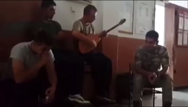 Şehidin şarkısı yürekleri yaktı...