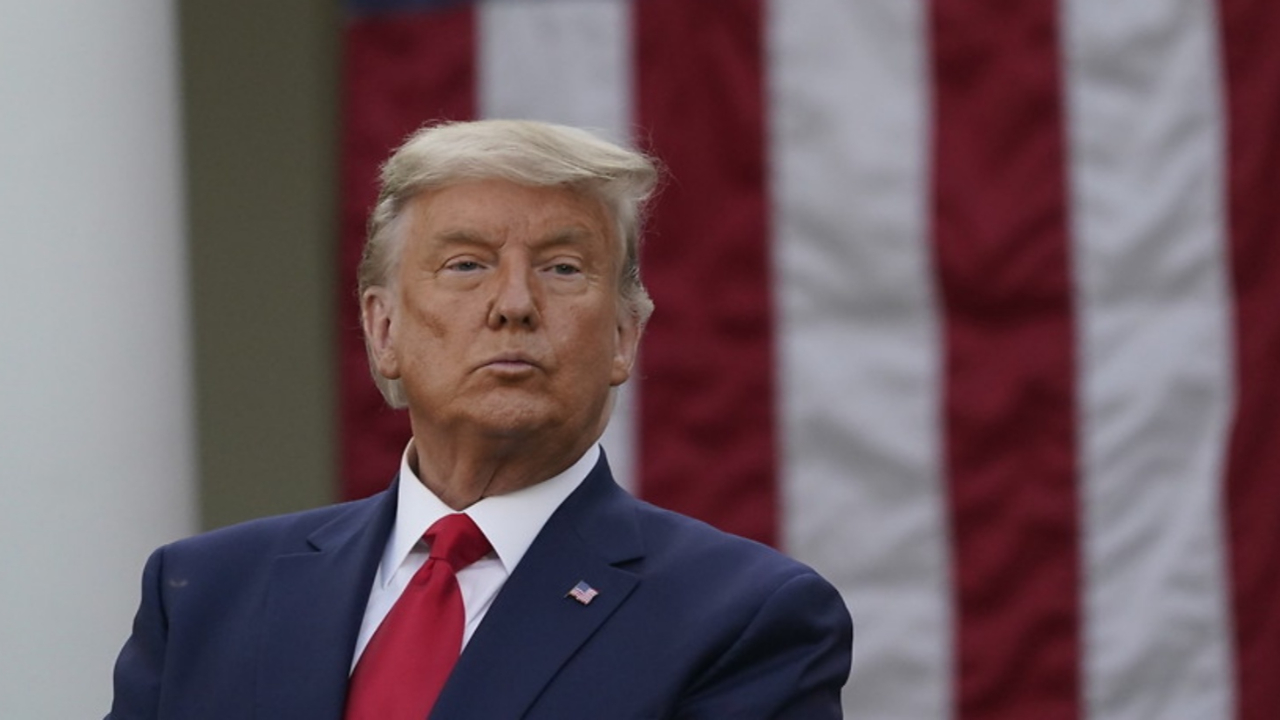 Trump giderayak o ismin fişini çekti