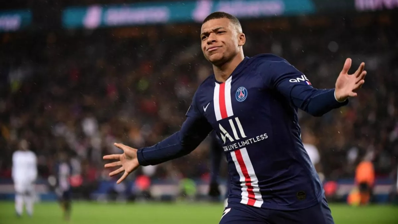 Liverpool Mbappe için Salah'ı bile gözden çıkardı