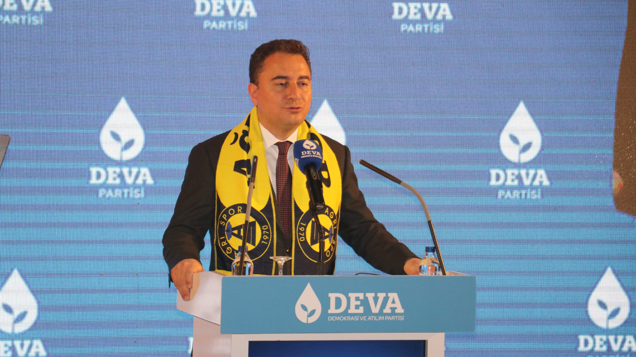 Ali Babacan bu kez fena yakalandı!