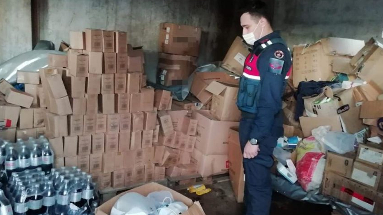 Kocaeli'de tarihi geçmiş 30 bini aşkın ürün ele geçirildi!