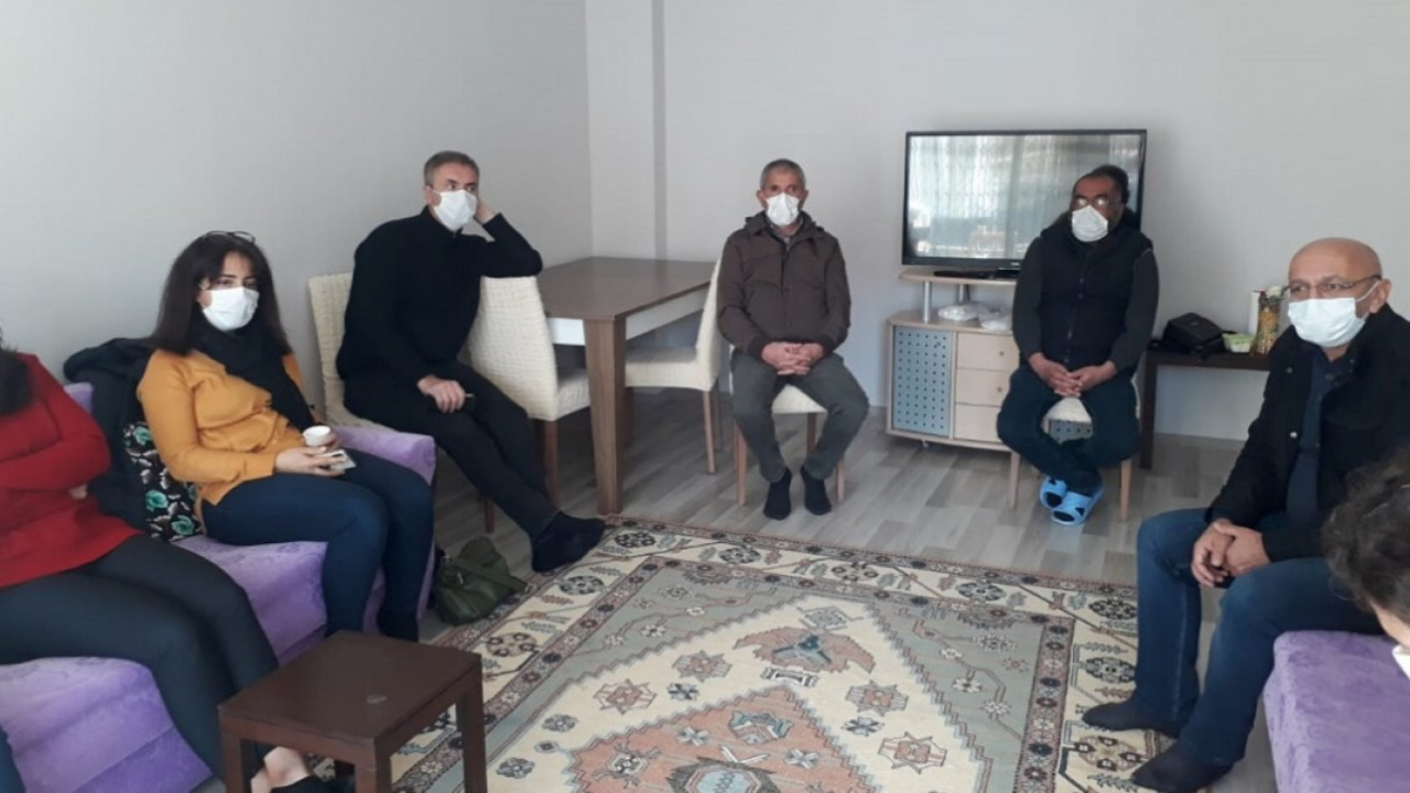 HDP'den öldürülen teröristin ailesine taziye