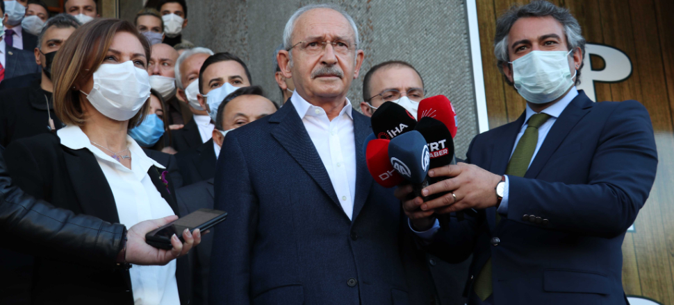 "Belediye başkanın Alaattin Çakıcı ile sarmaş dolaş!"