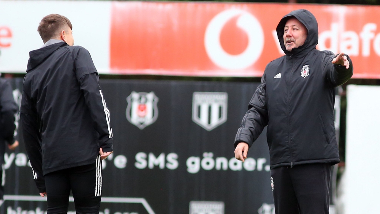 Beşiktaş'ta eksiklere rağmen hedef 3 puan