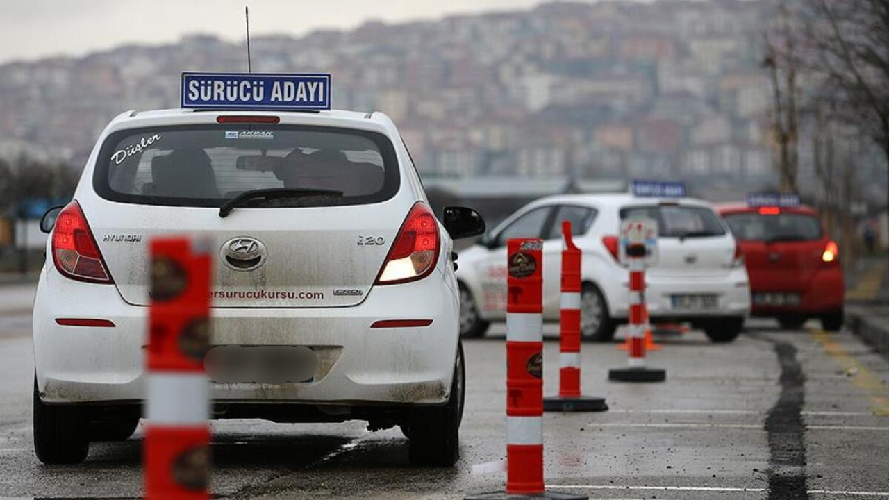 Sürücü kurslarına korona ayarı