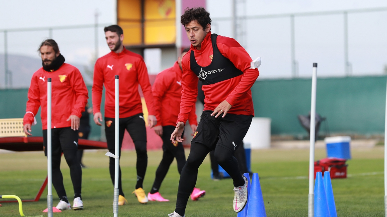 Göztepe'de Ankaragücü maçı öncesi koronavirüs sıkıntısı