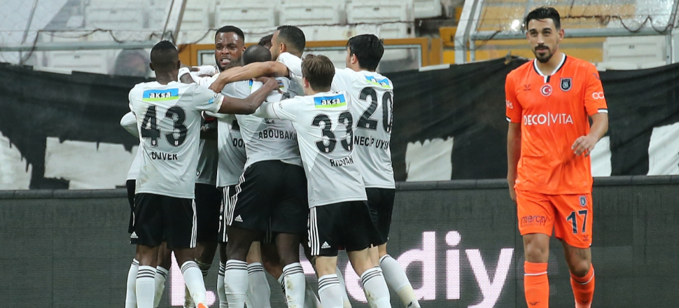 Beşiktaş, Medipol Başakşehir'in 4 maçlık galibiyet serisine son verdi