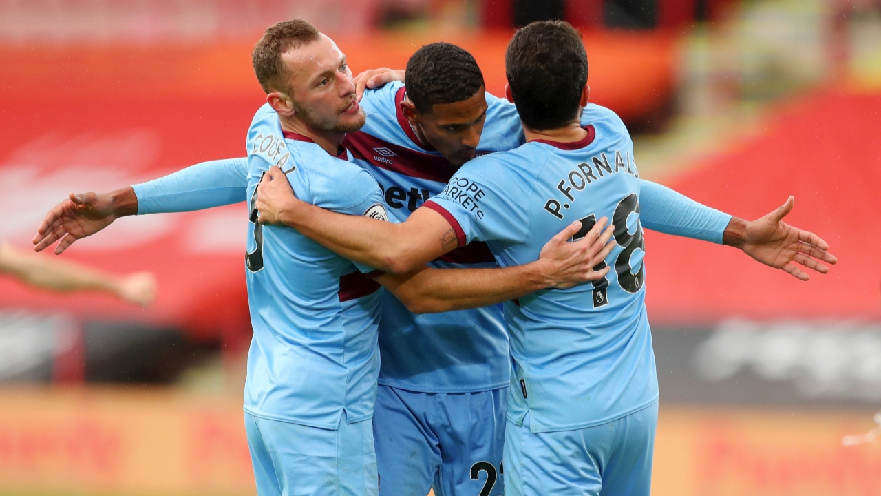West Ham United dolu dizgin