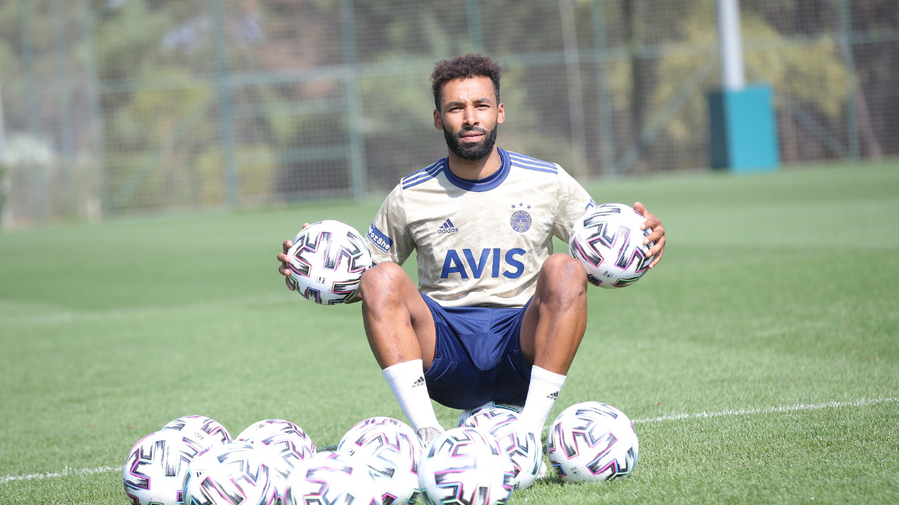 Nazım Sangare Beşiktaş derbisinde yok