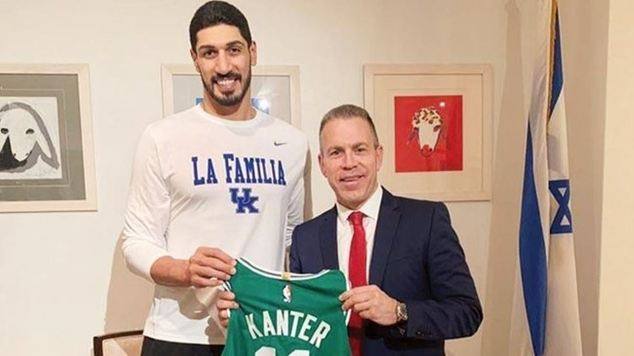 FETÖ'cü Enes Kanter ile fotoğraf çektiren İsrail'in BM temsilcisine tepki