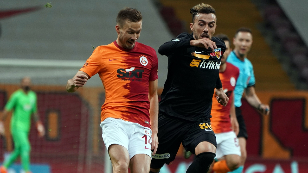 Galatasaray evinde Kayserispor'la 1-1 berabere kaldı