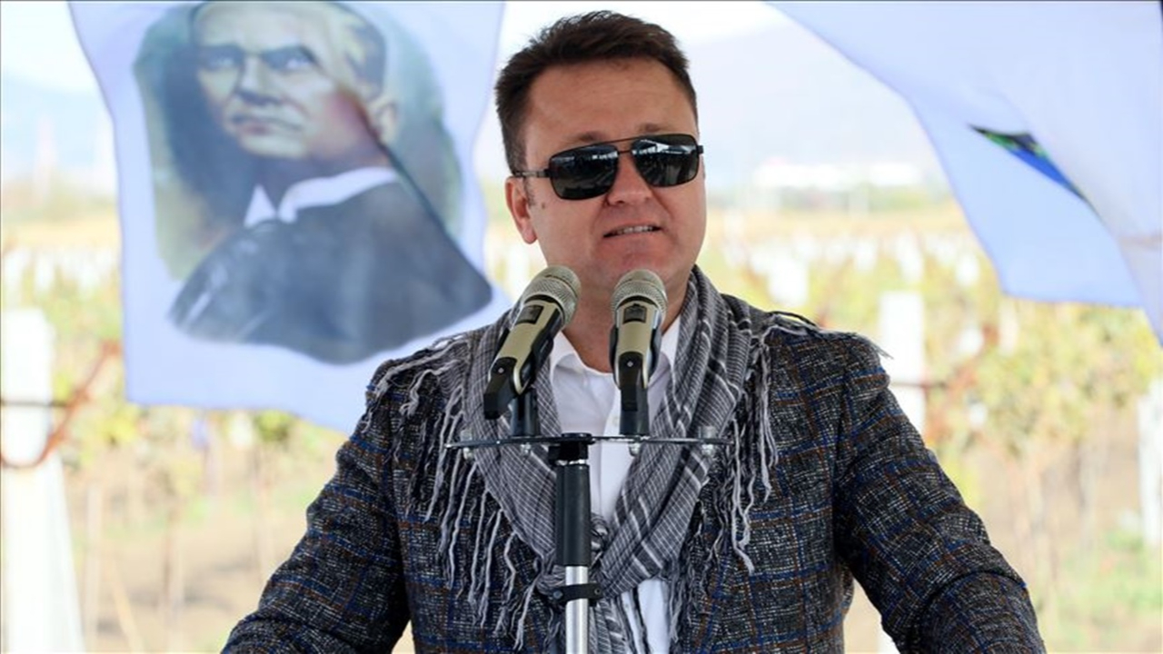 Eski CHP'li Menemen Belediye Başkanı Serdar Aksoy tutuklandı