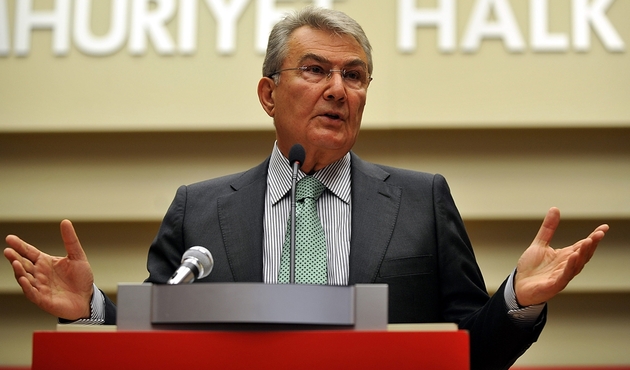 Deniz Baykal'a kaset kumpası