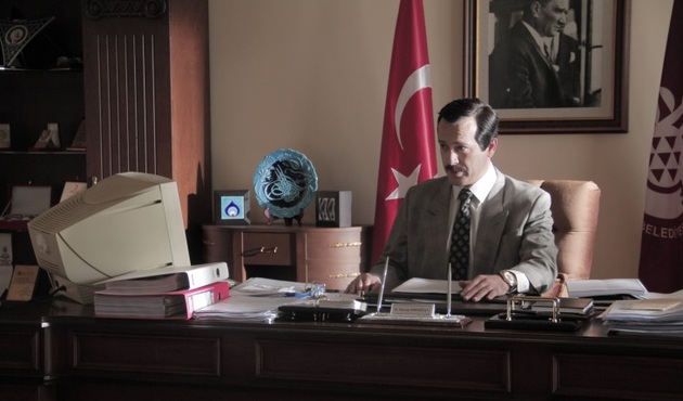 Erdoğan'ın hayatını(!)  anlatan Reis filmi ilk günde hüsrana uğradı