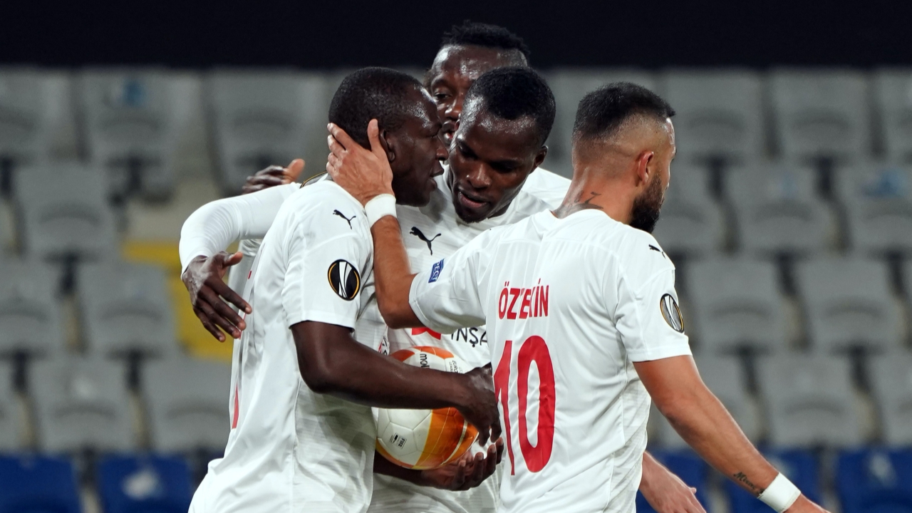 Sivasspor'dan Karabağ karşısında Avrupa'da üst üste 2. galibiyet