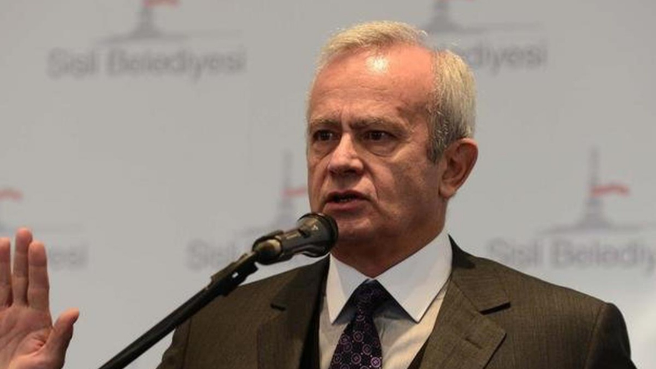 Eski başkan Hayri İnönü'den ilginç tweet