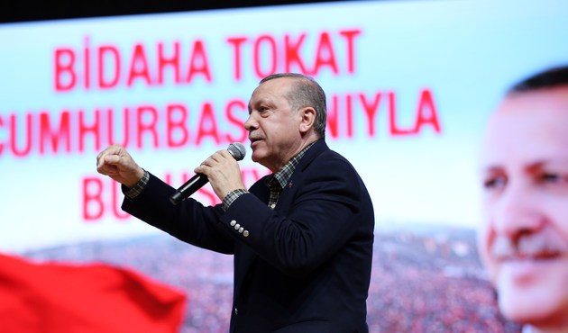 ''Dünyayı ayağa kaldırırım''