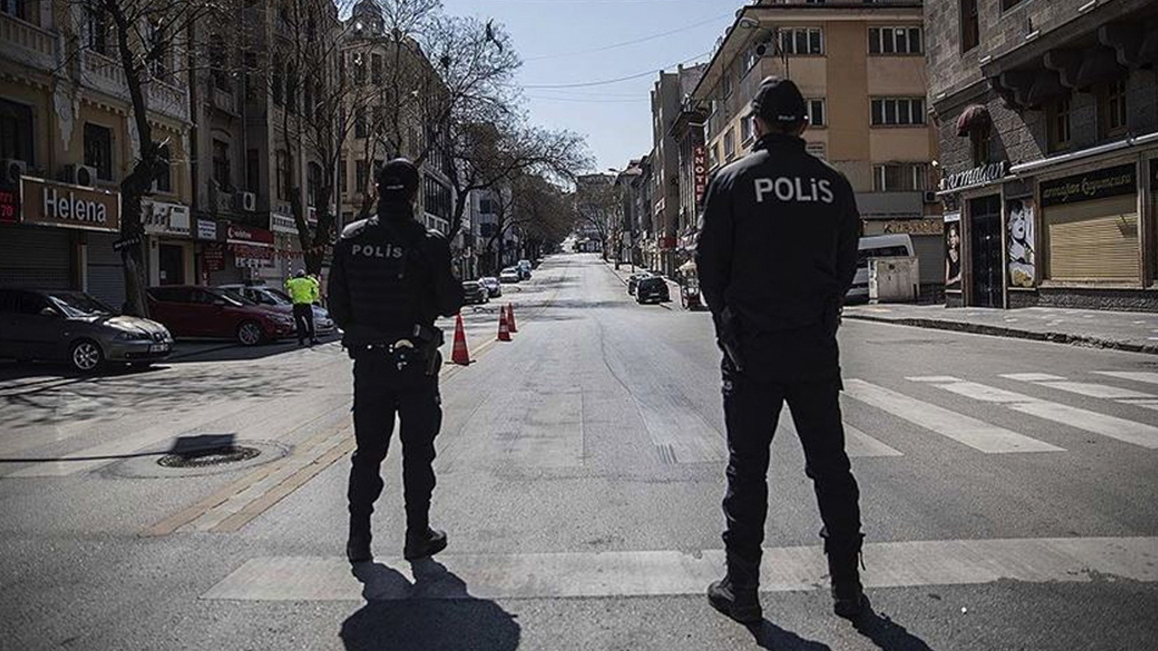 Bilim Kurulu Üyesi Kayıpmaz: Daha sert tedbirler hızlıca devreye sokulabilir