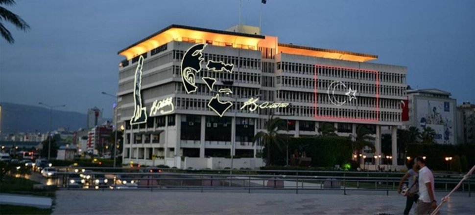 İzmir Büyükşehir Belediye binası yıkılacak