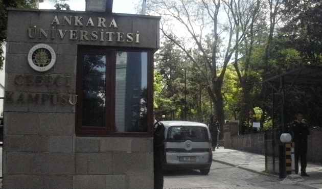 Ankara Üniversitesi'nde stant gerginliği