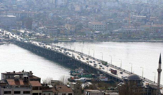 Atatürk Köprüsü trafiğe kapatılacak