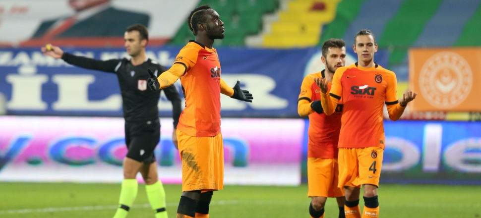 Galatasaray 7 eksikle gittiği Ç. Rizespor deplasmanında Diagne'nin golleriyle kazandı