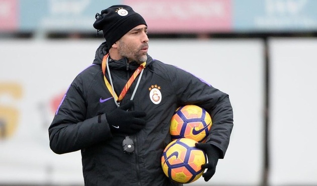 Igor Tudor Sneijder'in halini görünce küplere bindi