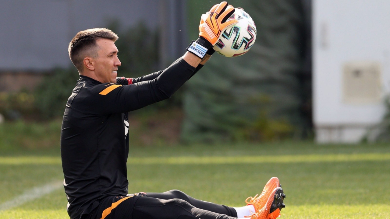Fernando Muslera geri dönüyor