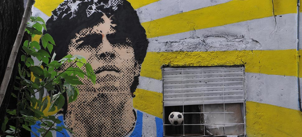 Maradona'nın doktorunun ofisinde arama!