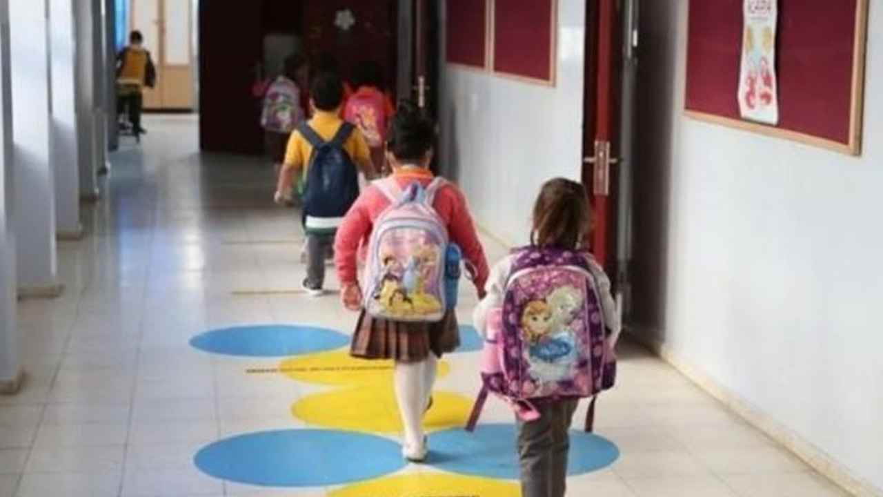 İzmir ve Manisa'da resmi anaokulu ve ana sınıflarda eğitim uzaktan yapılacak!